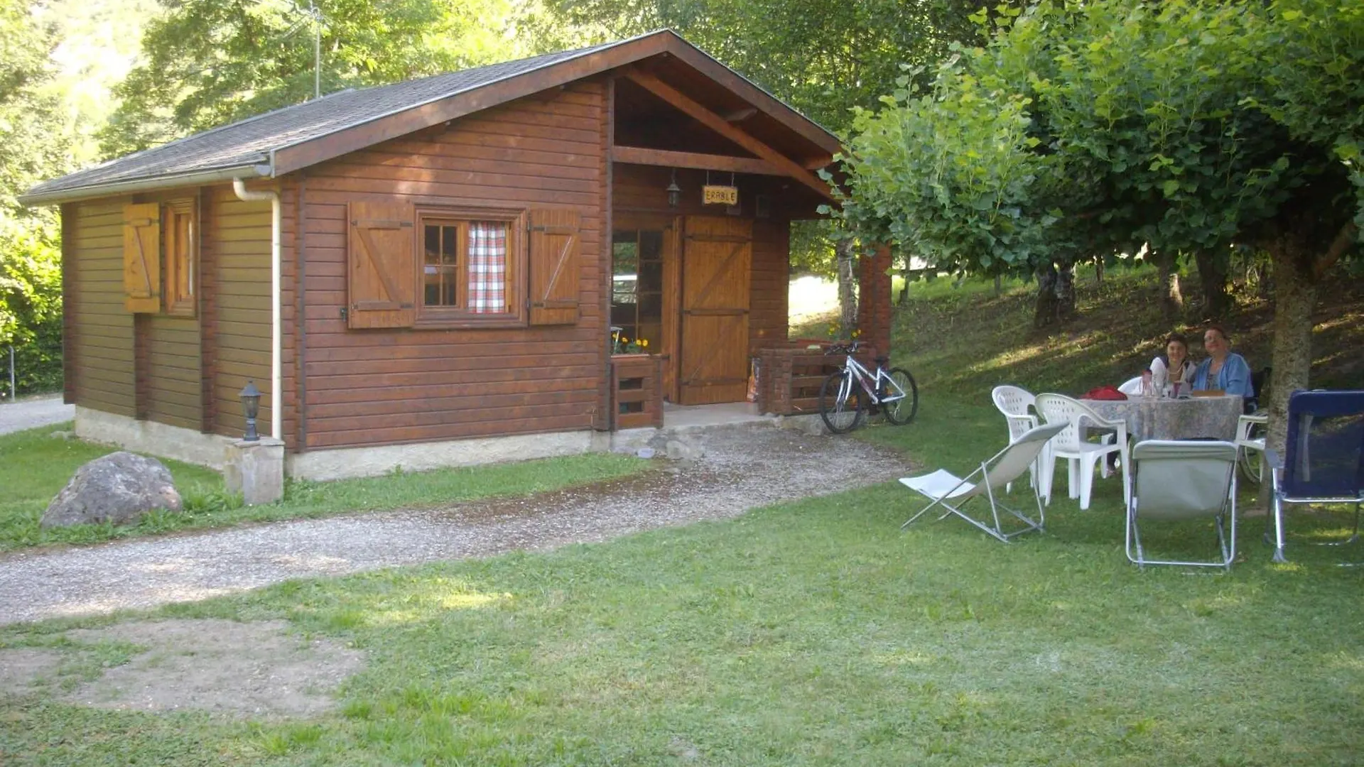 Les Chalets De Montorgueil Hotel Saurat